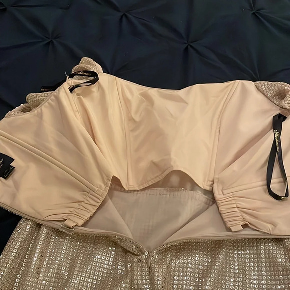 NWT SHOSHANNA Midnights Silver Tessa Sequin Dress Size 12 - Picture 8 of 11